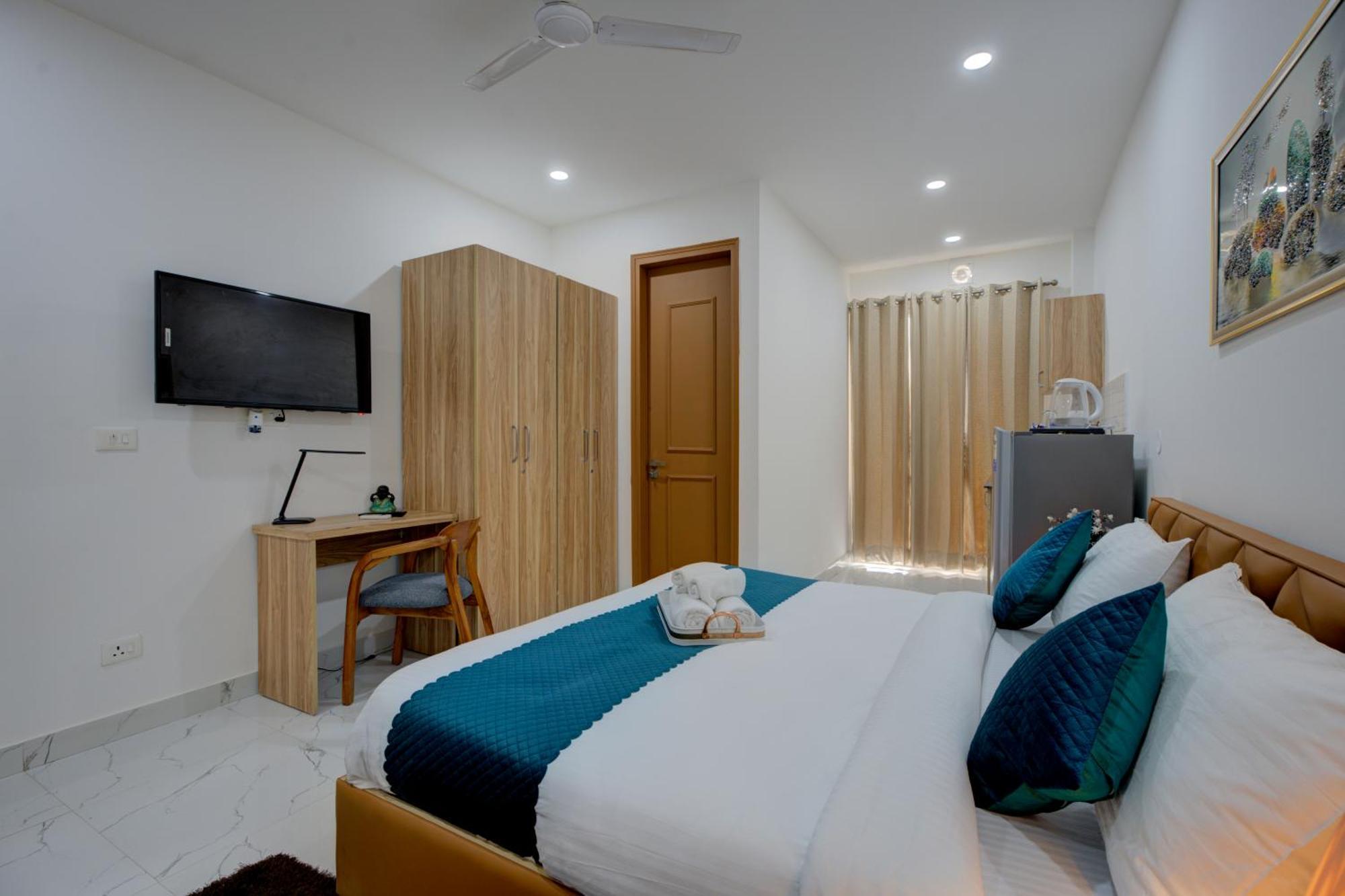 The Lodgers Studio Apartment Infront Of Artemis Hospital Gurugram Gurgaon Zewnętrze zdjęcie